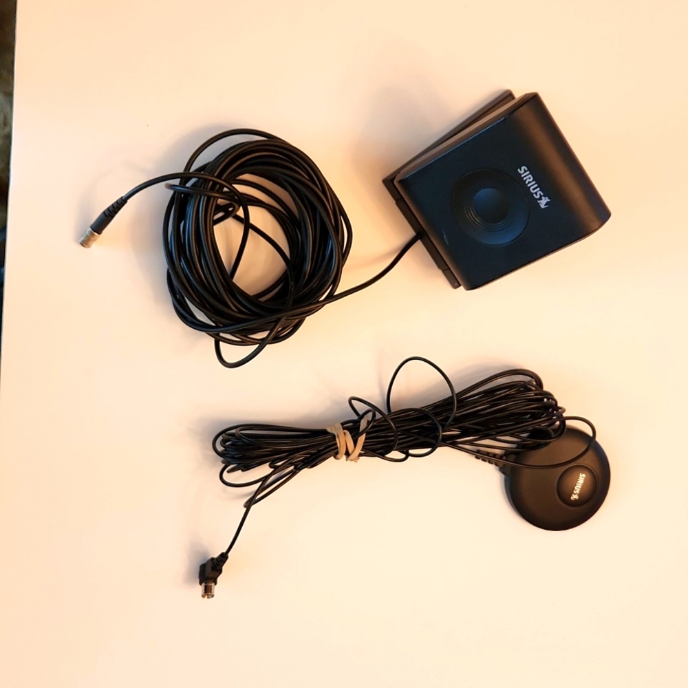 Sirius home and auto antennas